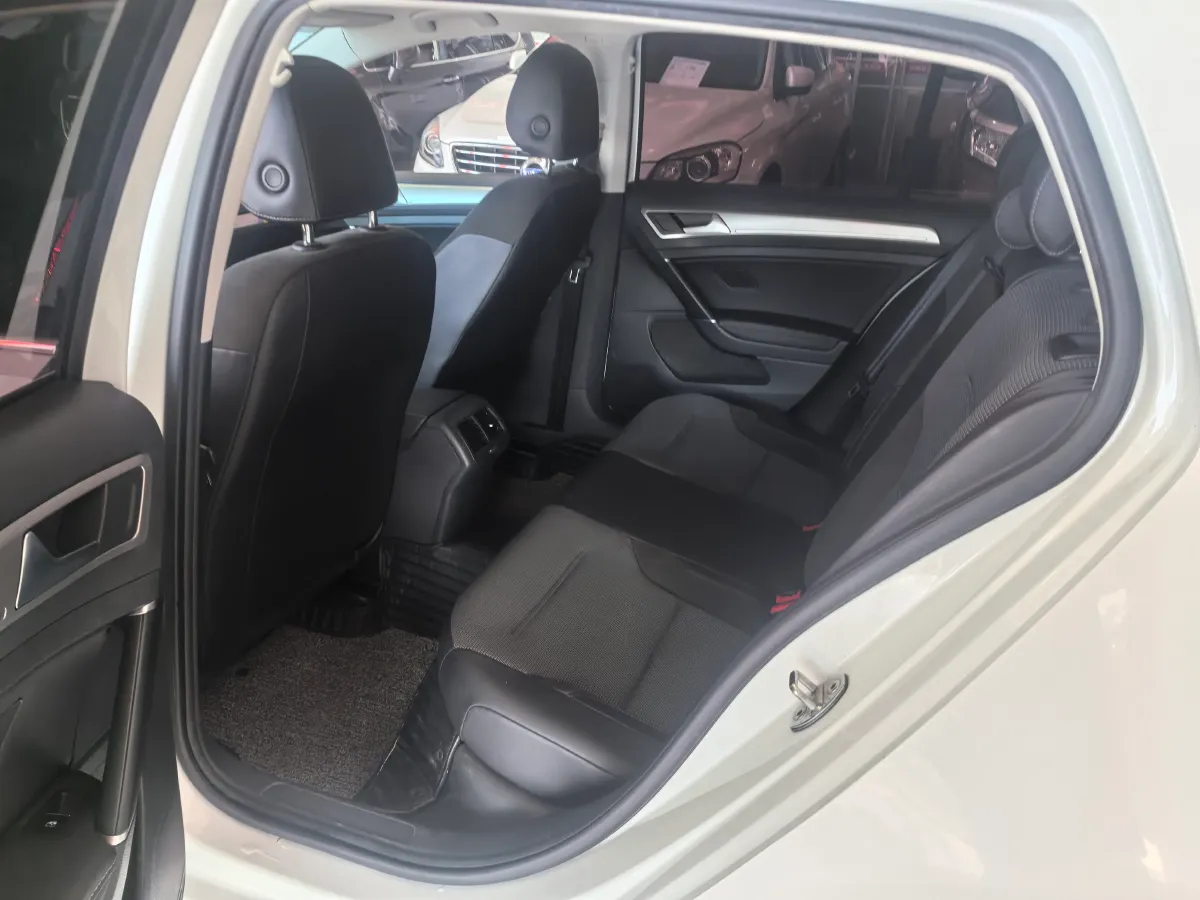 2018 Volkswagen Golf 1.6L 110HP L4 6AT,autocango,china used car exporter,china ev exporter,chinese used car exporter,chinese used ev exporter
