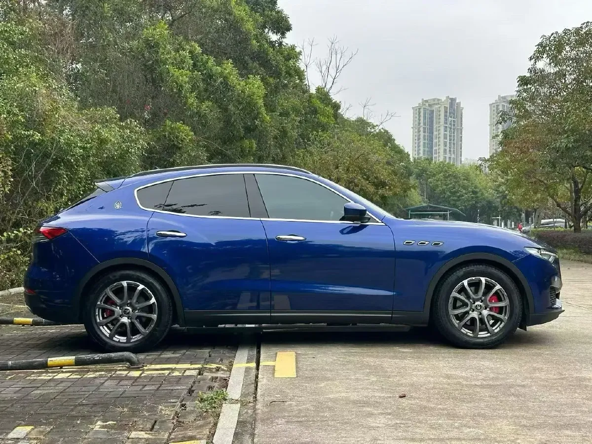 2021 Audi A8 3.0T 340HP V6 8AT,autocango,china used car exporter,china ev exporter,chinese used car exporter,chinese used ev exporter