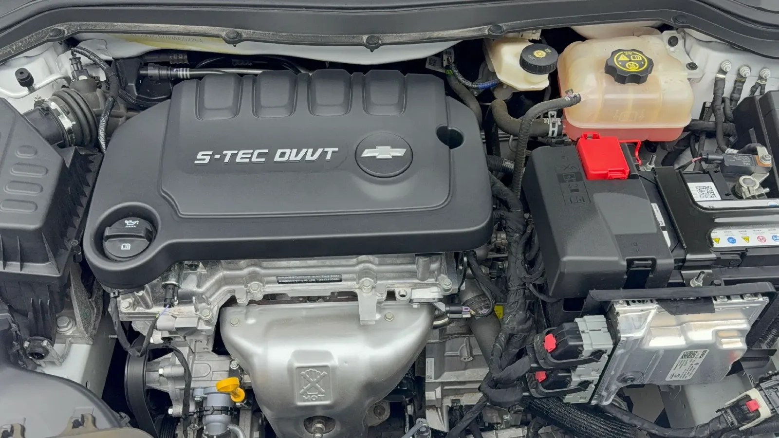 2024 Chevrolet Monza 1.5L 113HP L4 6DCT,autocango,china used car exporter,china ev exporter,chinese used car exporter,chinese used ev exporter