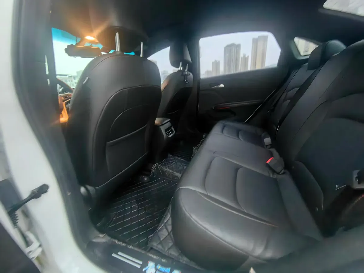 2019 Chevrolet Monza 1.3T 163HP L3 6AT,autocango,china used car exporter,china ev exporter,chinese used car exporter,chinese used ev exporter