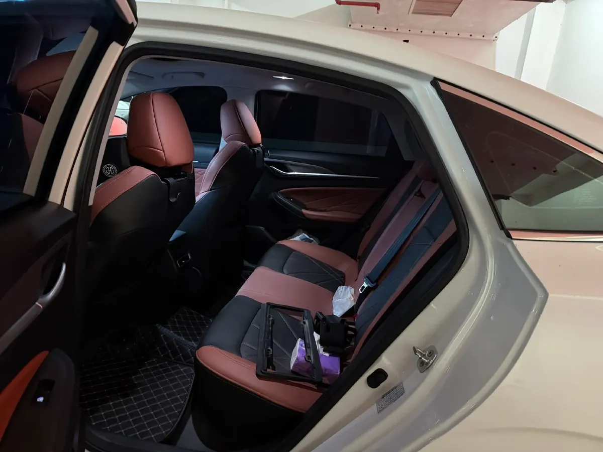 2022 ChangAn Eado 1.4T 160HP L4 7DCT,autocango,china used car exporter,china ev exporter,chinese used car exporter,chinese used ev exporter