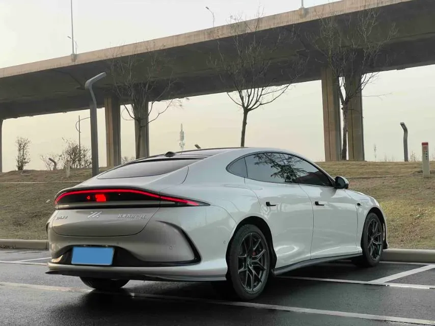 2024 IM L6 BEV 75KWH,autocango,china used car exporter,china ev exporter,chinese used car exporter,chinese used ev exporter