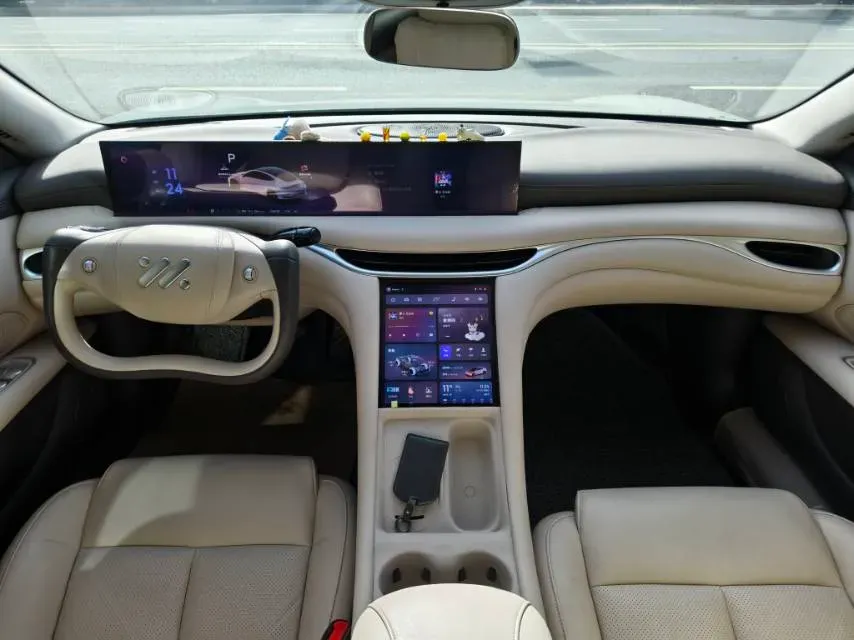 2024 IM L6 BEV 75KWH,autocango,china used car exporter,china ev exporter,chinese used car exporter,chinese used ev exporter