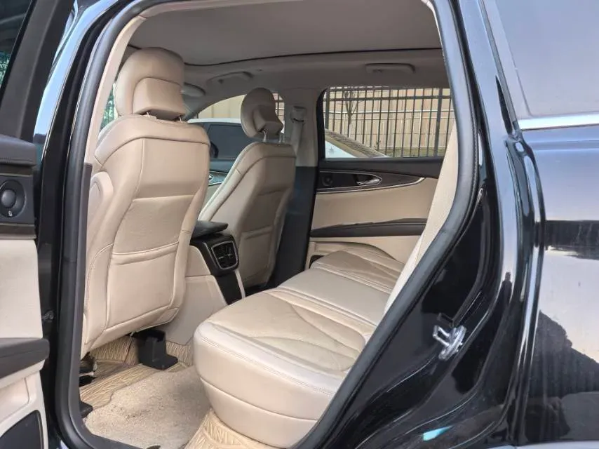 2019 Lincoln Nautilus 2.0T 235HP L4 8AT,autocango,china used car exporter,china ev exporter,chinese used car exporter,chinese used ev exporter