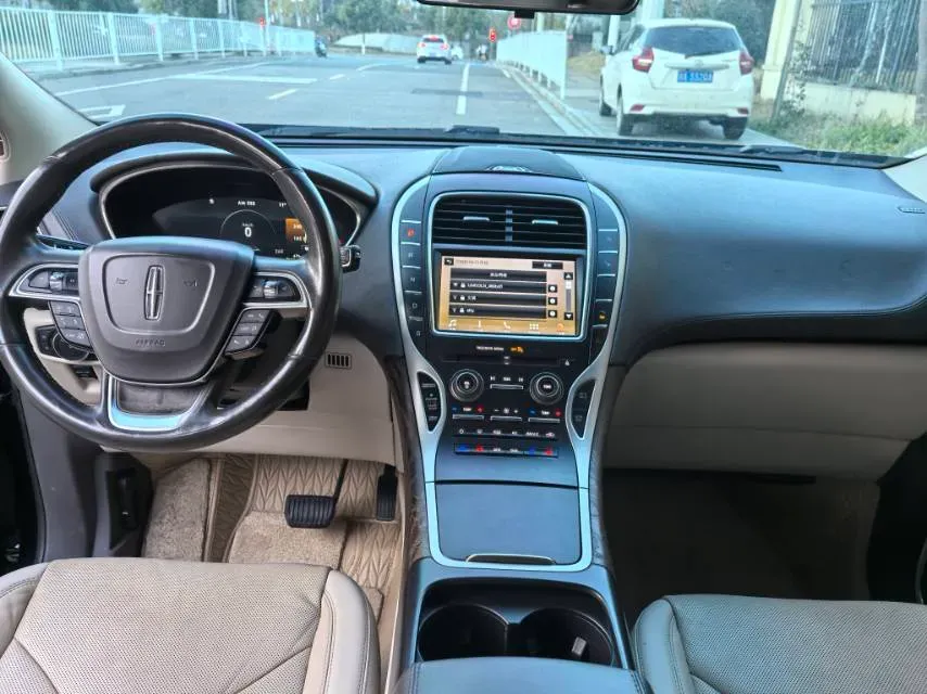 2019 Lincoln Nautilus 2.0T 235HP L4 8AT,autocango,china used car exporter,china ev exporter,chinese used car exporter,chinese used ev exporter