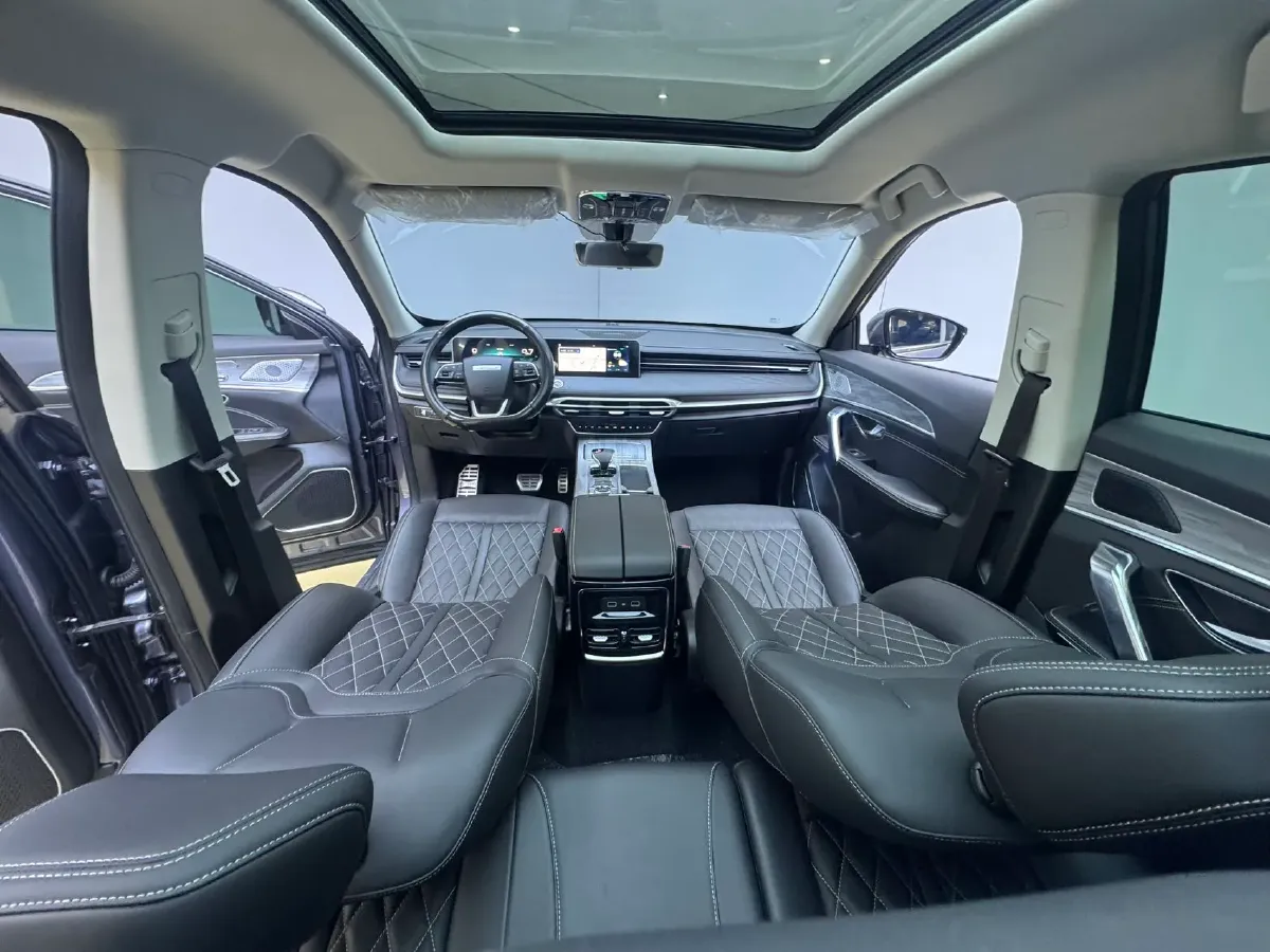 2023 ChangAn Oshan X7 Plus 1.5T 188HP L4 7DCT,autocango,china used car exporter,china ev exporter,chinese used car exporter,chinese used ev exporter