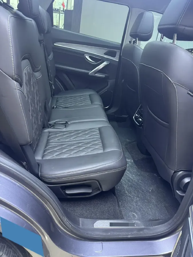 2023 ChangAn Oshan X7 Plus 1.5T 188HP L4 7DCT,autocango,china used car exporter,china ev exporter,chinese used car exporter,chinese used ev exporter