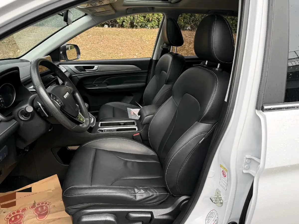 2021 Haval M6 1.5T 150HP L4 7DCT,autocango,china used car exporter,china ev exporter,chinese used car exporter,chinese used ev exporter