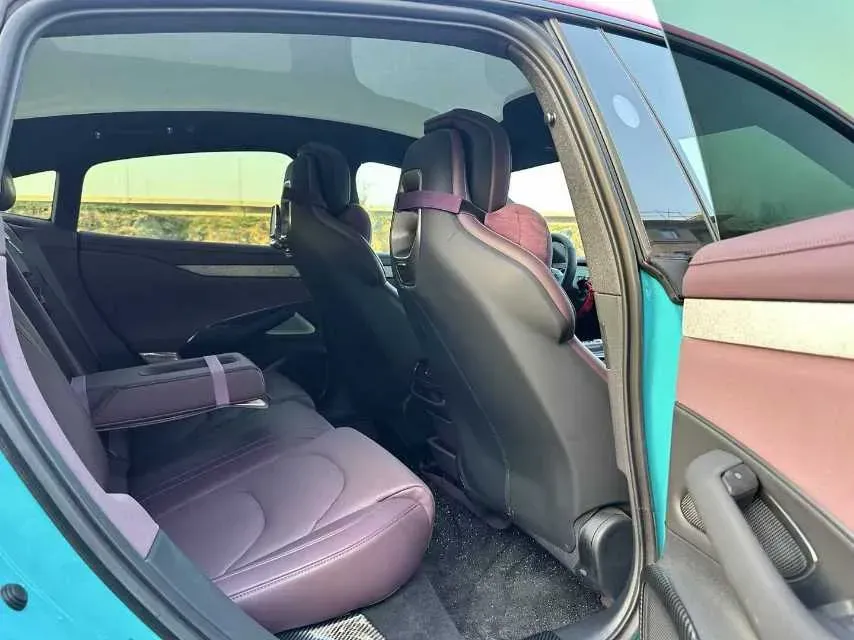 2024 MI SU7 BEV 94.3KWH,autocango,china used car exporter,china ev exporter,chinese used car exporter,chinese used ev exporter