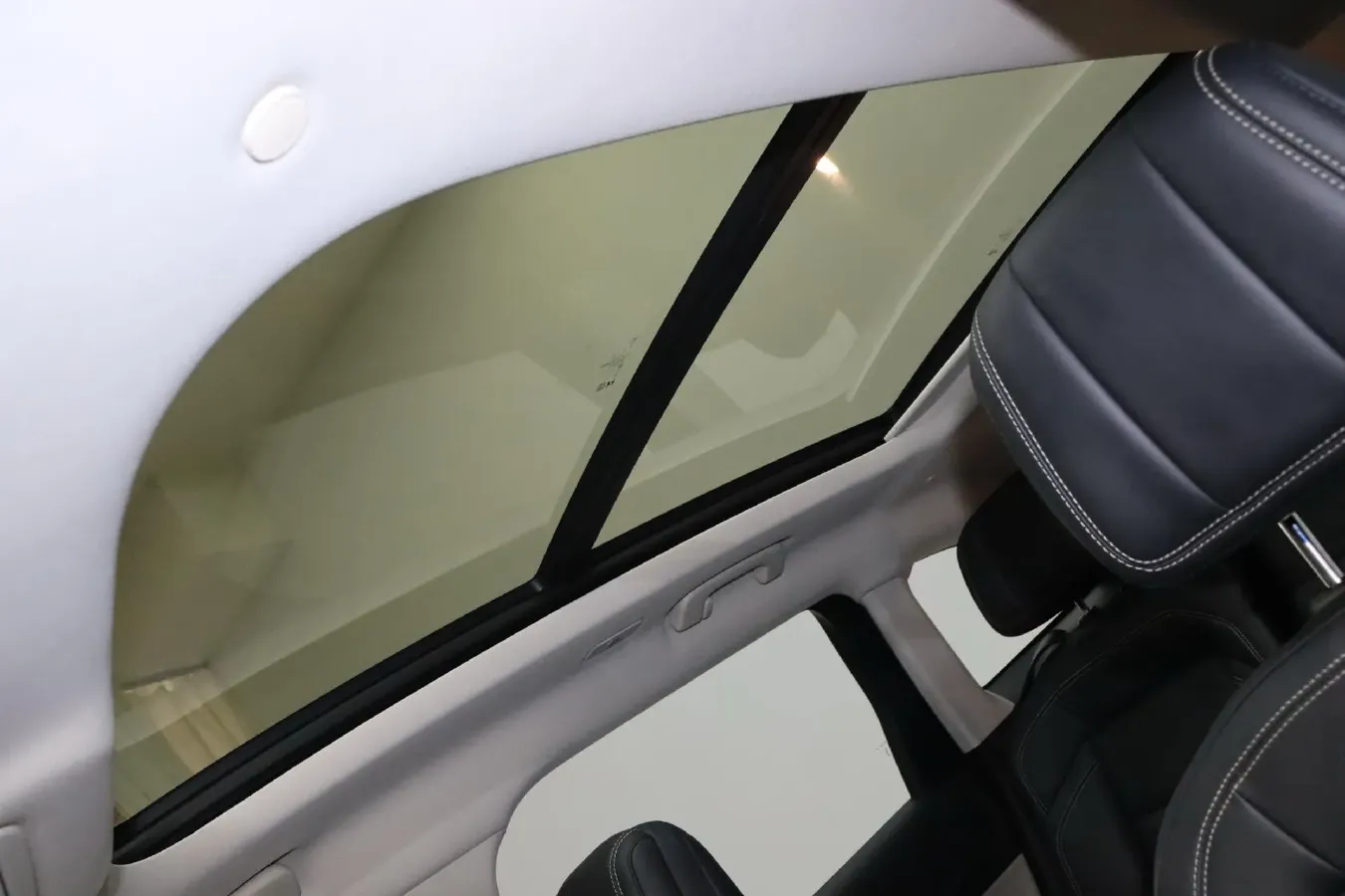 2023 Lincoln Nautilus 2.0T 261HP L4 8AT,autocango,china used car exporter,china ev exporter,chinese used car exporter,chinese used ev exporter