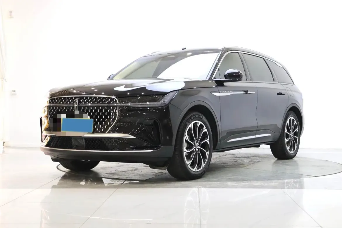 2023 Lincoln Nautilus 2.0T 261HP L4 8AT,autocango,china used car exporter,china ev exporter,chinese used car exporter,chinese used ev exporter