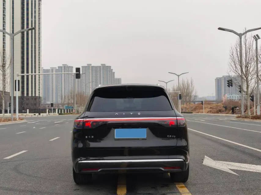 2025 AITO AITO M8 REEV 160HP REEV 53.4KWH,autocango,china used car exporter,china ev exporter,chinese used car exporter,chinese used ev exporter