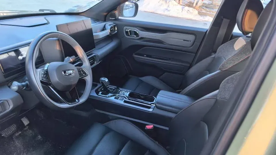 2025 Geely Cowboy 1.5T 181HP L4 7DCT,autocango,china used car exporter,china ev exporter,chinese used car exporter,chinese used ev exporter