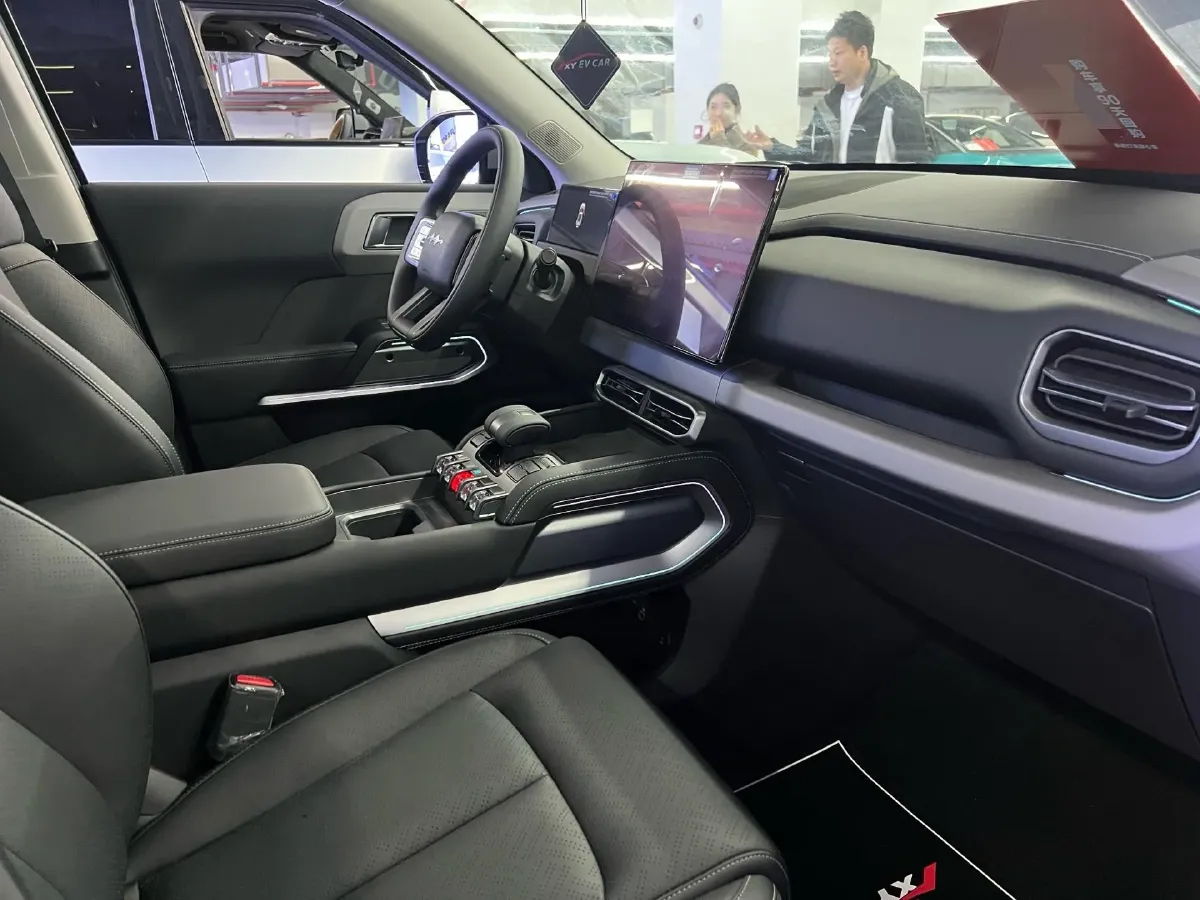 2025 FangChengBao Tai 3 BEV,autocango,china used car exporter,china ev exporter,chinese used car exporter,chinese used ev exporter