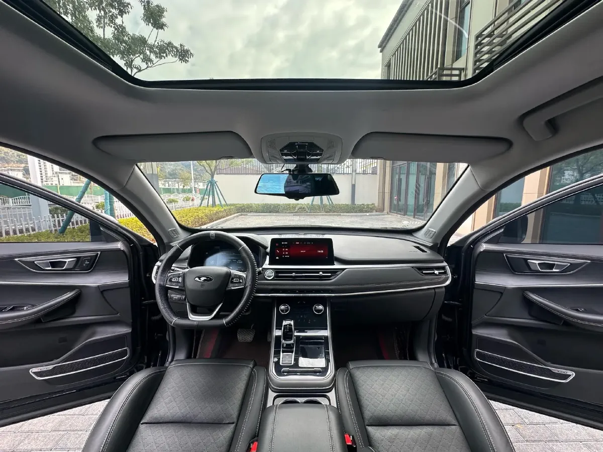 2020 Chery Tiggo 8 1.6T 197HP L4 7DCT,autocango,china used car exporter,china ev exporter,chinese used car exporter,chinese used ev exporter