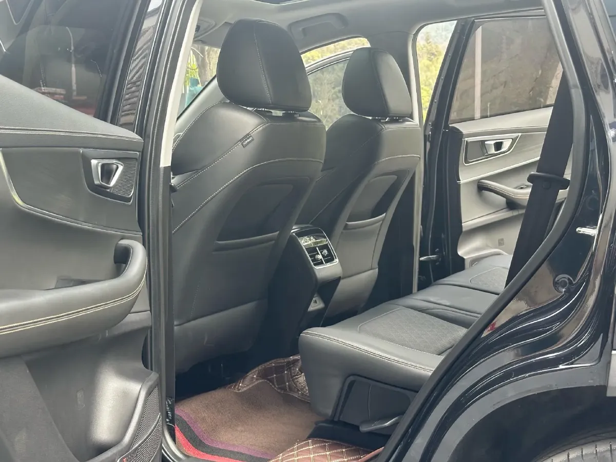 2020 Chery Tiggo 8 1.6T 197HP L4 7DCT,autocango,china used car exporter,china ev exporter,chinese used car exporter,chinese used ev exporter