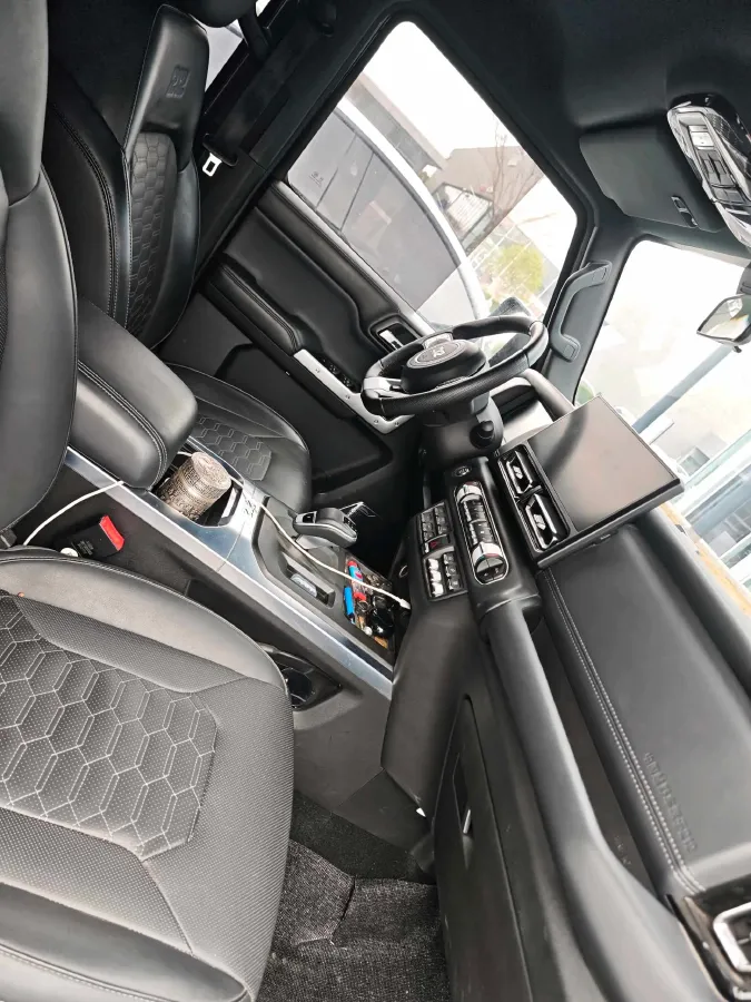 2024 212 212 T01 2.0T 252HP L4 8AT,autocango,china used car exporter,china ev exporter,chinese used car exporter,chinese used ev exporter