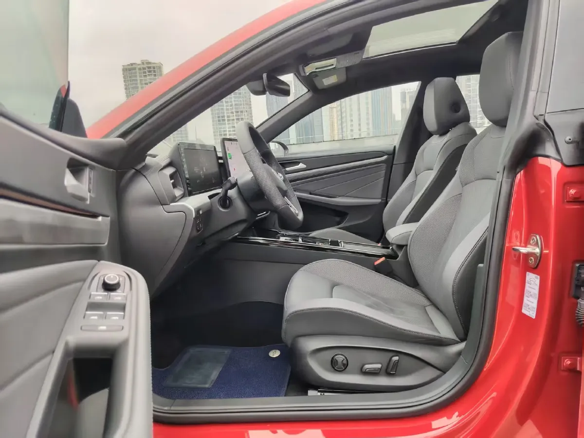 2026 Volkswagen Lamando 2.0T 220HP L4 7DCT,autocango,china used car exporter,china ev exporter,chinese used car exporter,chinese used ev exporter