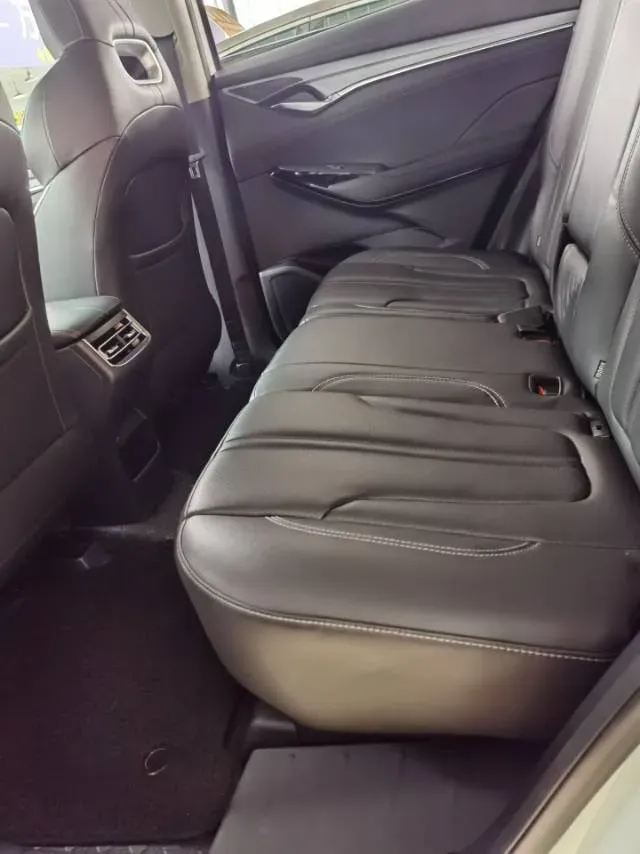 2021 ChangAn CS75 Plus 1.5T 178HP L4 6AT,autocango,china used car exporter,china ev exporter,chinese used car exporter,chinese used ev exporter