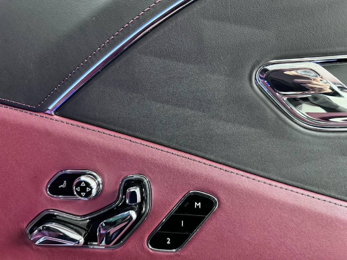 2021 Bentley Flying Spur 4.0T 550HP V8 8DCT,autocango,china used car exporter,china ev exporter,chinese used car exporter,chinese used ev exporter