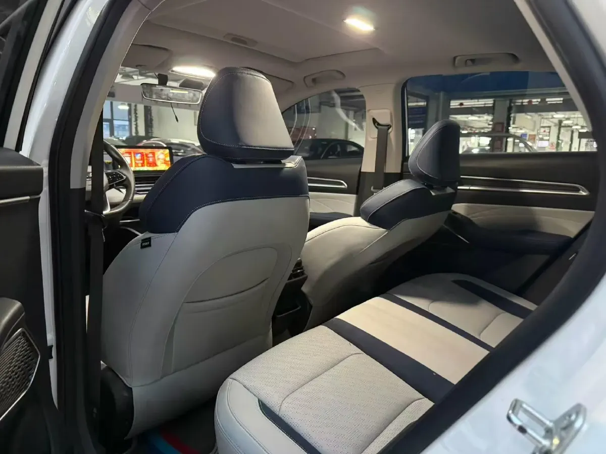 2022 Geely Emgrand 1.5L 114HP L4 CVT,autocango,china used car exporter,china ev exporter,chinese used car exporter,chinese used ev exporter