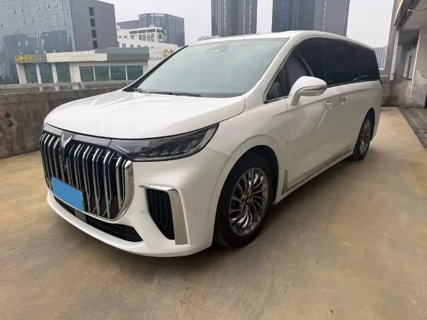 2022 Voyah Dream 1.5T 136HP L4 PHEV 25.57KWH,autocango,china used car exporter,china ev exporter,chinese used car exporter,chinese used ev exporter