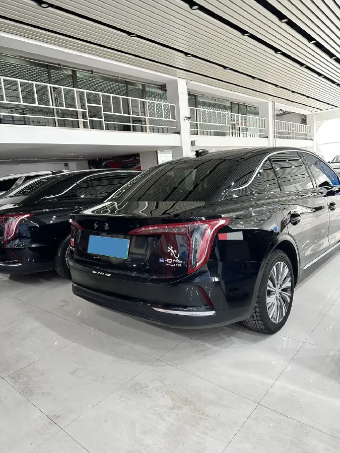2023 HongQi E-QM5 BEV 82KWH,autocango,china used car exporter,china ev exporter,chinese used car exporter,chinese used ev exporter