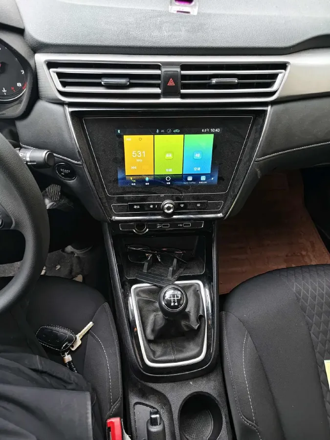 2019 Roewe i5 1.5L 120HP L4 5MT,autocango,china used car exporter,china ev exporter,chinese used car exporter,chinese used ev exporter