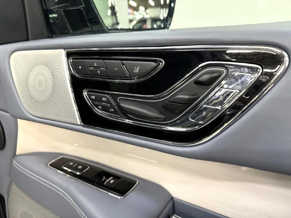 2020 Lincoln Navigator 3.5T 388HP V6 10AT,autocango,china used car exporter,china ev exporter,chinese used car exporter,chinese used ev exporter
