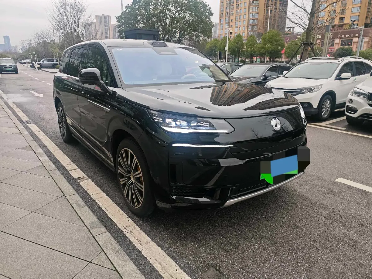 2025 Denza DenzaN9 2.0T 207HP L4 E-CVT PHEV,autocango,china used car exporter,china ev exporter,chinese used car exporter,chinese used ev exporter
