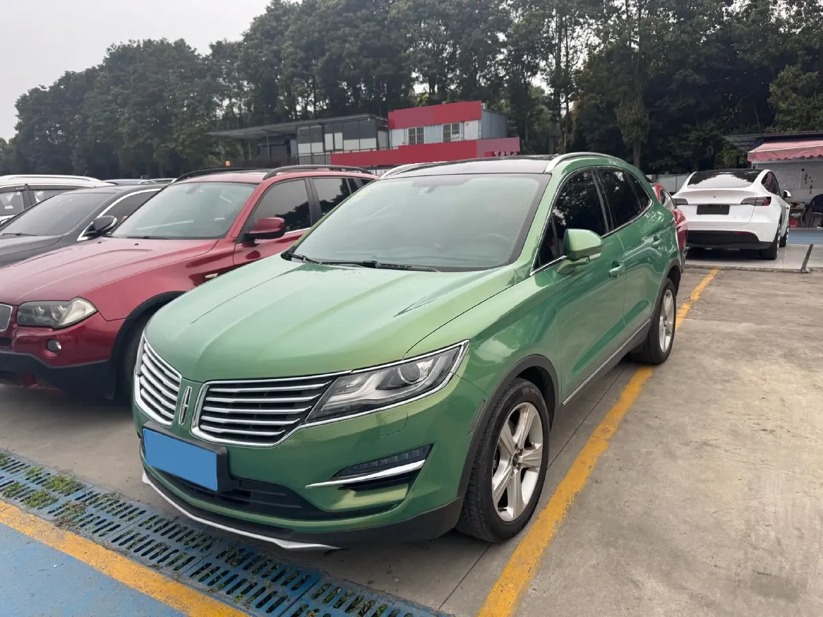 2018 Lincoln MKC 2.0T 203HP L4 6AT,autocango,china used car exporter,china ev exporter,chinese used car exporter,chinese used ev exporter