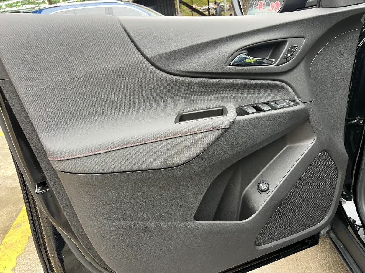 2022 Chevrolet Equinox 2.0T 237HP L4 9AT,autocango,china used car exporter,china ev exporter,chinese used car exporter,chinese used ev exporter