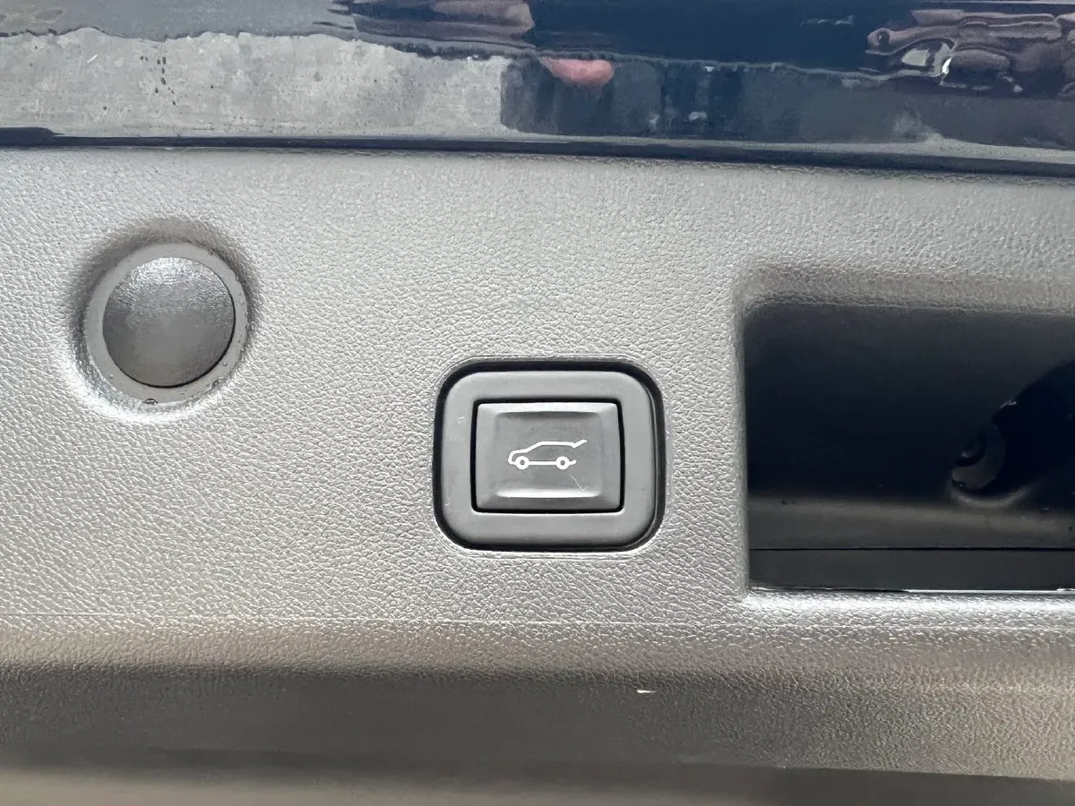 2022 Chevrolet Equinox 2.0T 237HP L4 9AT,autocango,china used car exporter,china ev exporter,chinese used car exporter,chinese used ev exporter