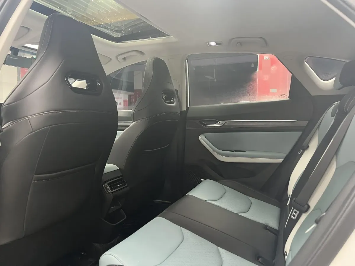 2022 Geely Emgrand S 1.4T 141HP L4 CVT,autocango,china used car exporter,china ev exporter,chinese used car exporter,chinese used ev exporter