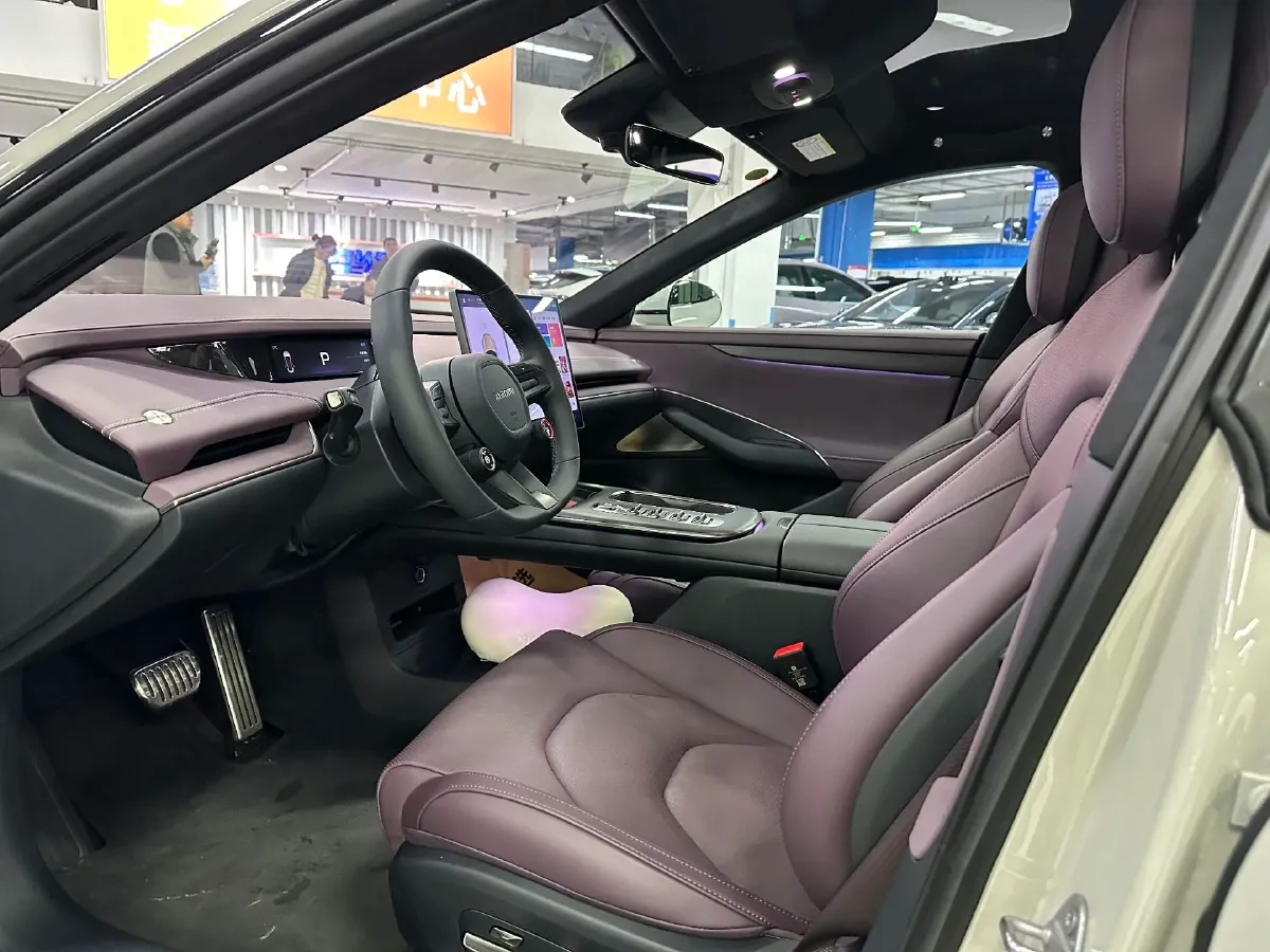 2024 MI SU7 BEV 101KWH,autocango,china used car exporter,china ev exporter,chinese used car exporter,chinese used ev exporter