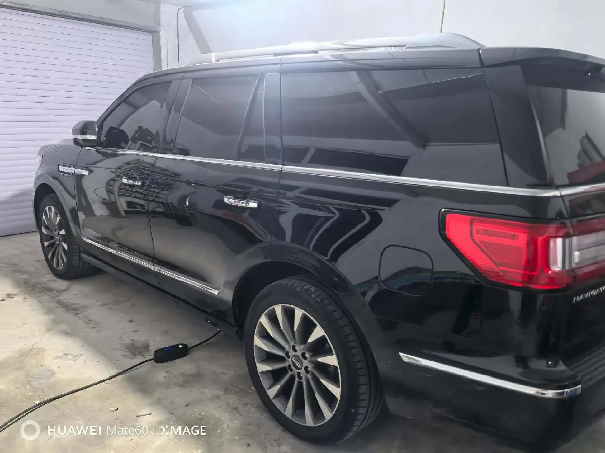 2019 Lincoln Navigator 3.5T 388HP V6 10AT,autocango,china used car exporter,china ev exporter,chinese used car exporter,chinese used ev exporter