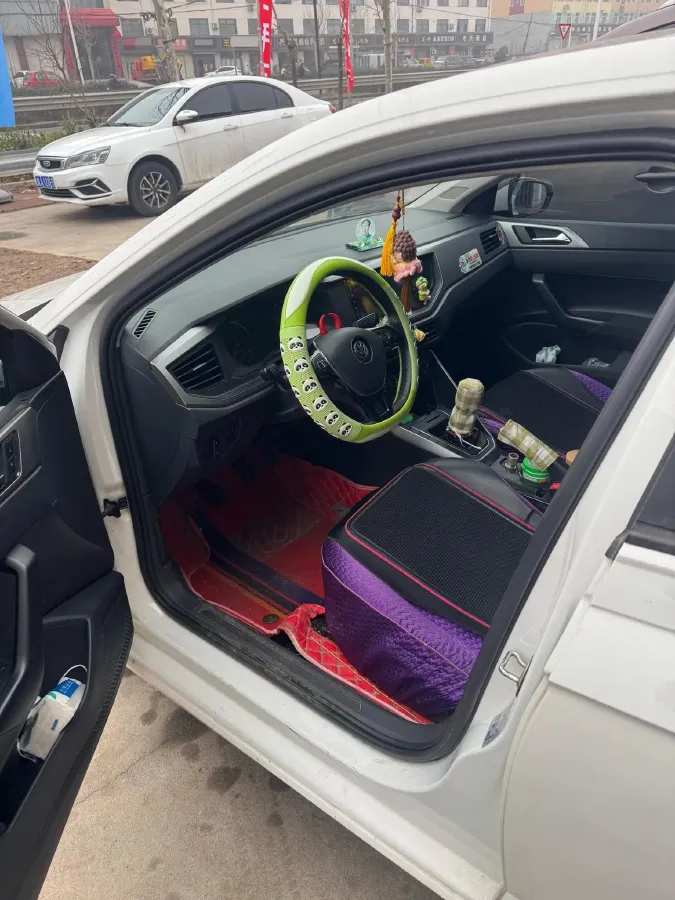 2019 Volkswagen Polo 1.5L 113HP L4 5MT,autocango,china used car exporter,china ev exporter,chinese used car exporter,chinese used ev exporter