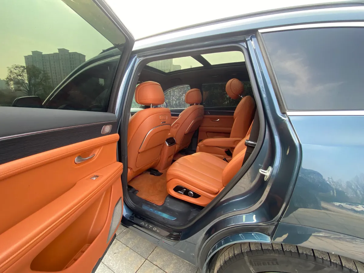 2024 AITO AITO M7 1.5T 152HP L4 REEV 42KWH,autocango,china used car exporter,china ev exporter,chinese used car exporter,chinese used ev exporter