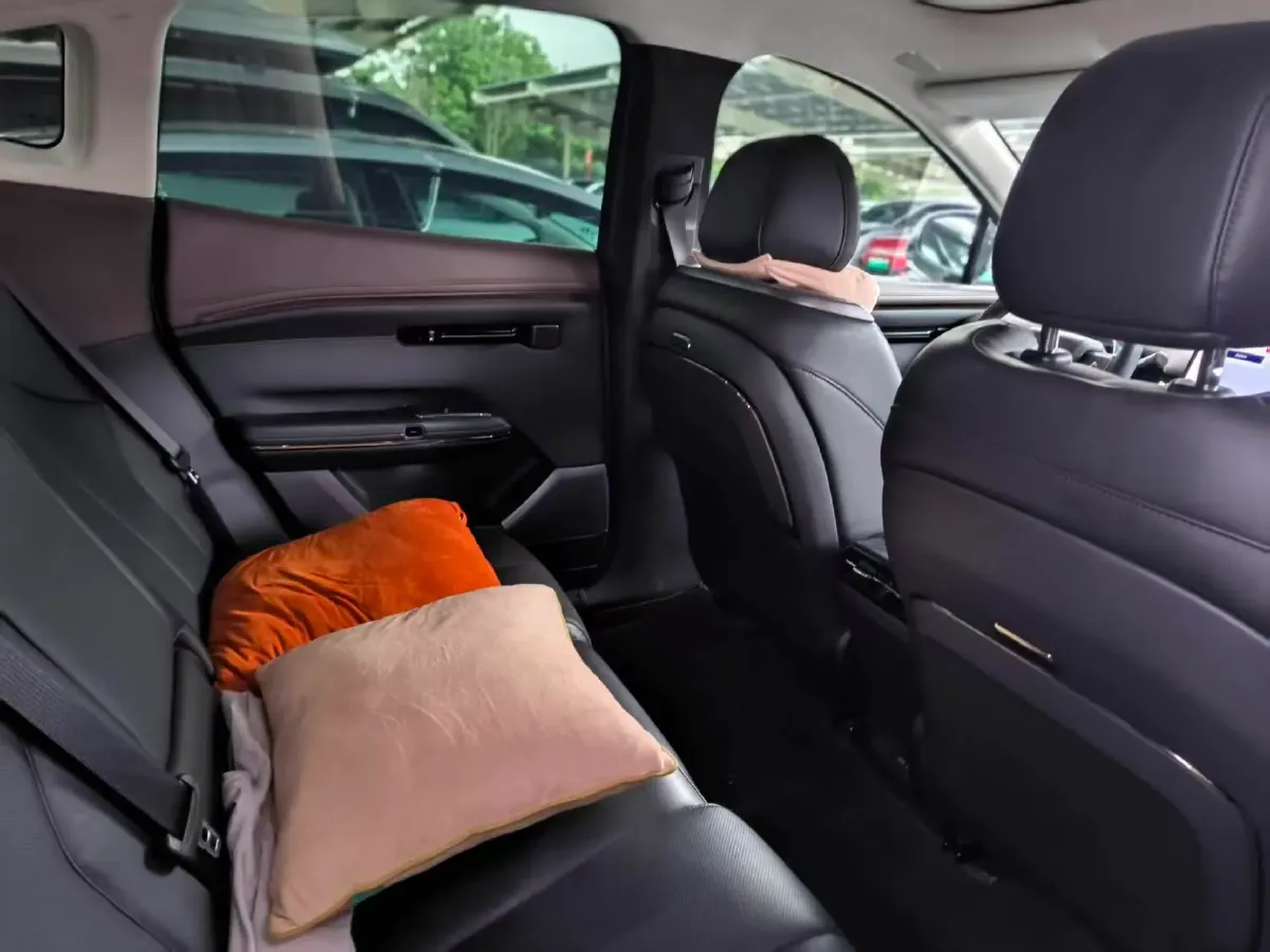 2023 HYPTEC HT BEV 80KWH,autocango,china used car exporter,china ev exporter,chinese used car exporter,chinese used ev exporter