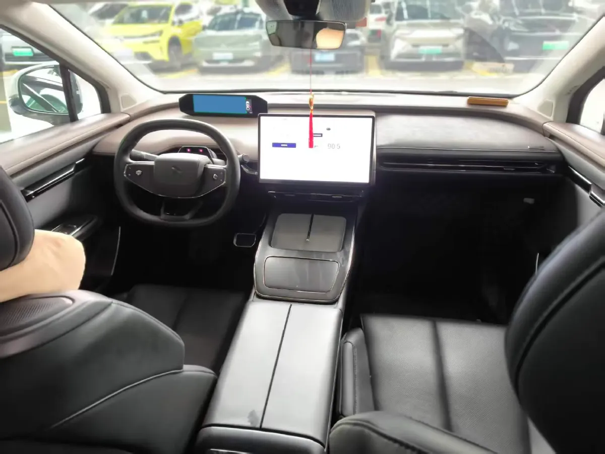 2023 HYPTEC HT BEV 80KWH,autocango,china used car exporter,china ev exporter,chinese used car exporter,chinese used ev exporter