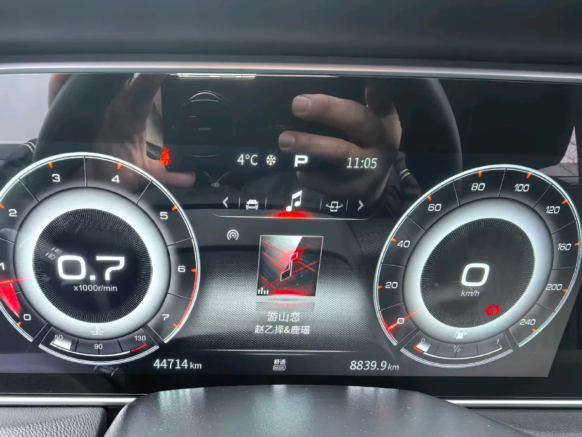 2022 HongQi HS5 2.0T 224HP L4 6AT,autocango,china used car exporter,china ev exporter,chinese used car exporter,chinese used ev exporter