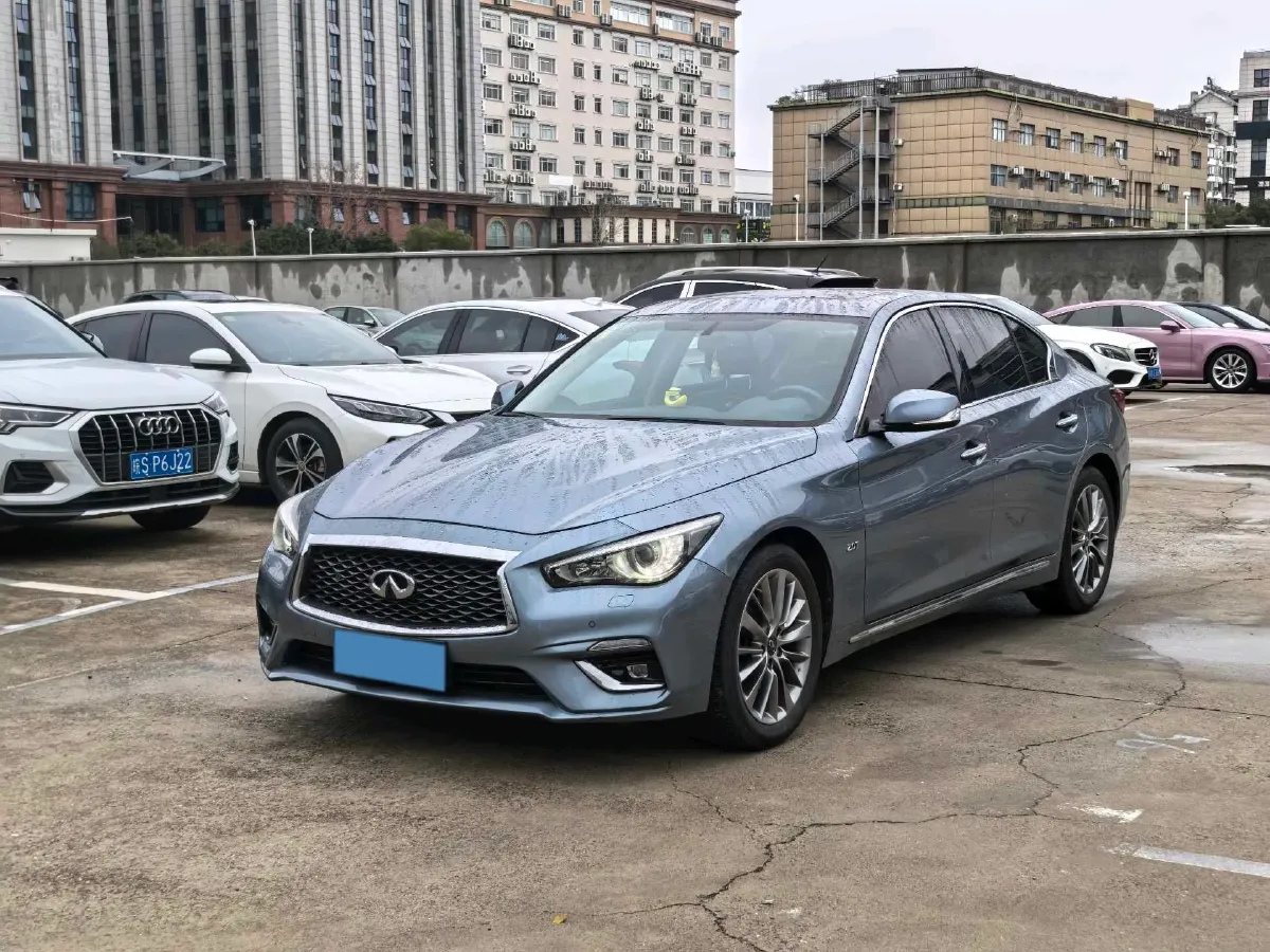 2018 Jeep Grand Commander 2.0T 265HP L4 9AT,autocango,china used car exporter,china ev exporter,chinese used car exporter,chinese used ev exporter