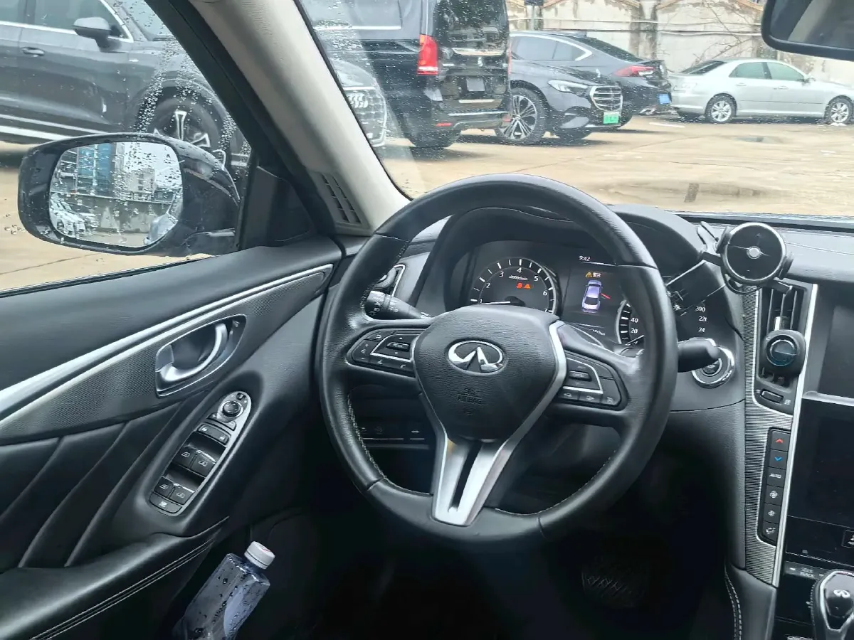 2018 Jeep Grand Commander 2.0T 265HP L4 9AT,autocango,china used car exporter,china ev exporter,chinese used car exporter,chinese used ev exporter