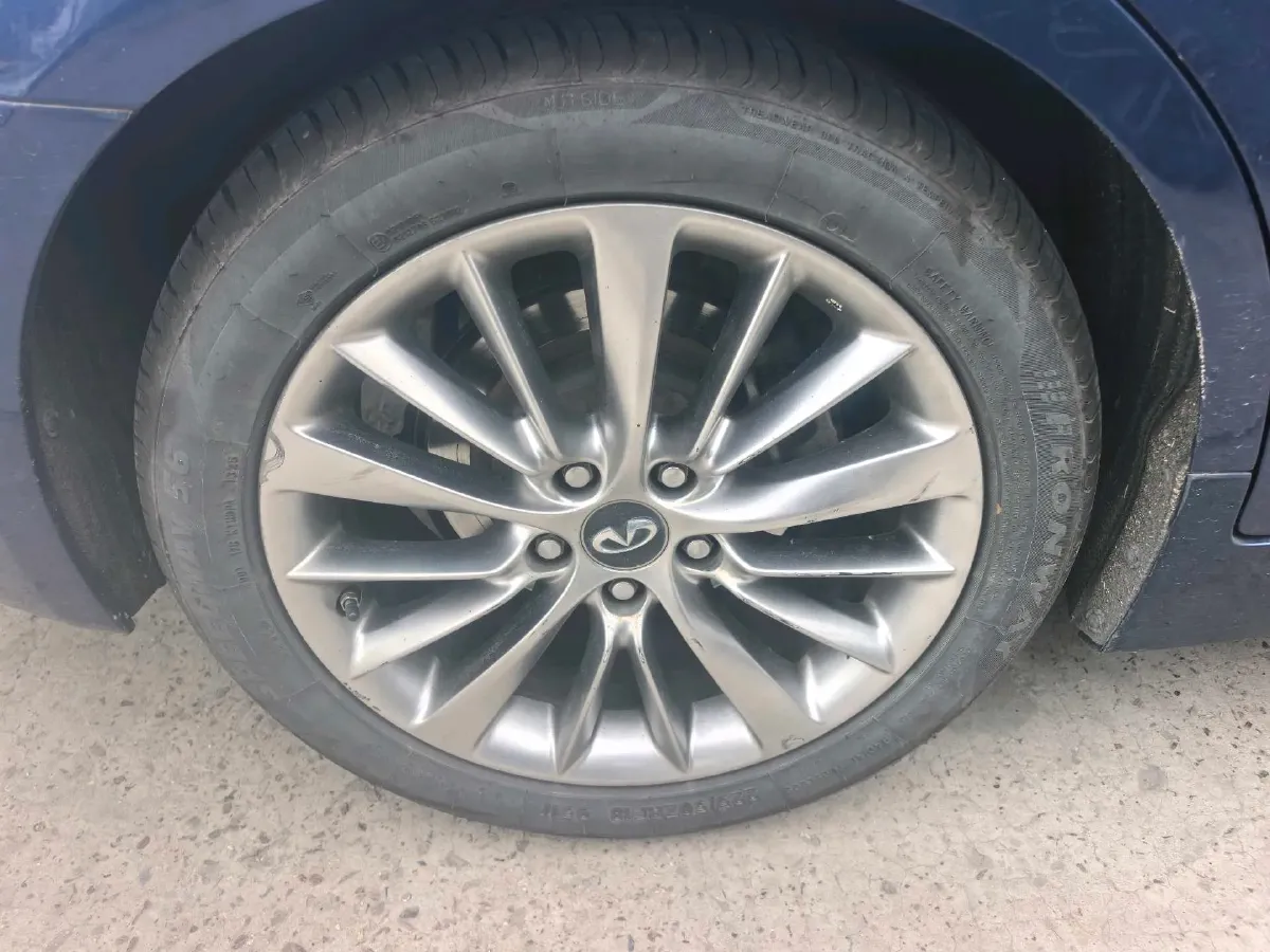 2018 Jeep Grand Commander 2.0T 265HP L4 9AT,autocango,china used car exporter,china ev exporter,chinese used car exporter,chinese used ev exporter