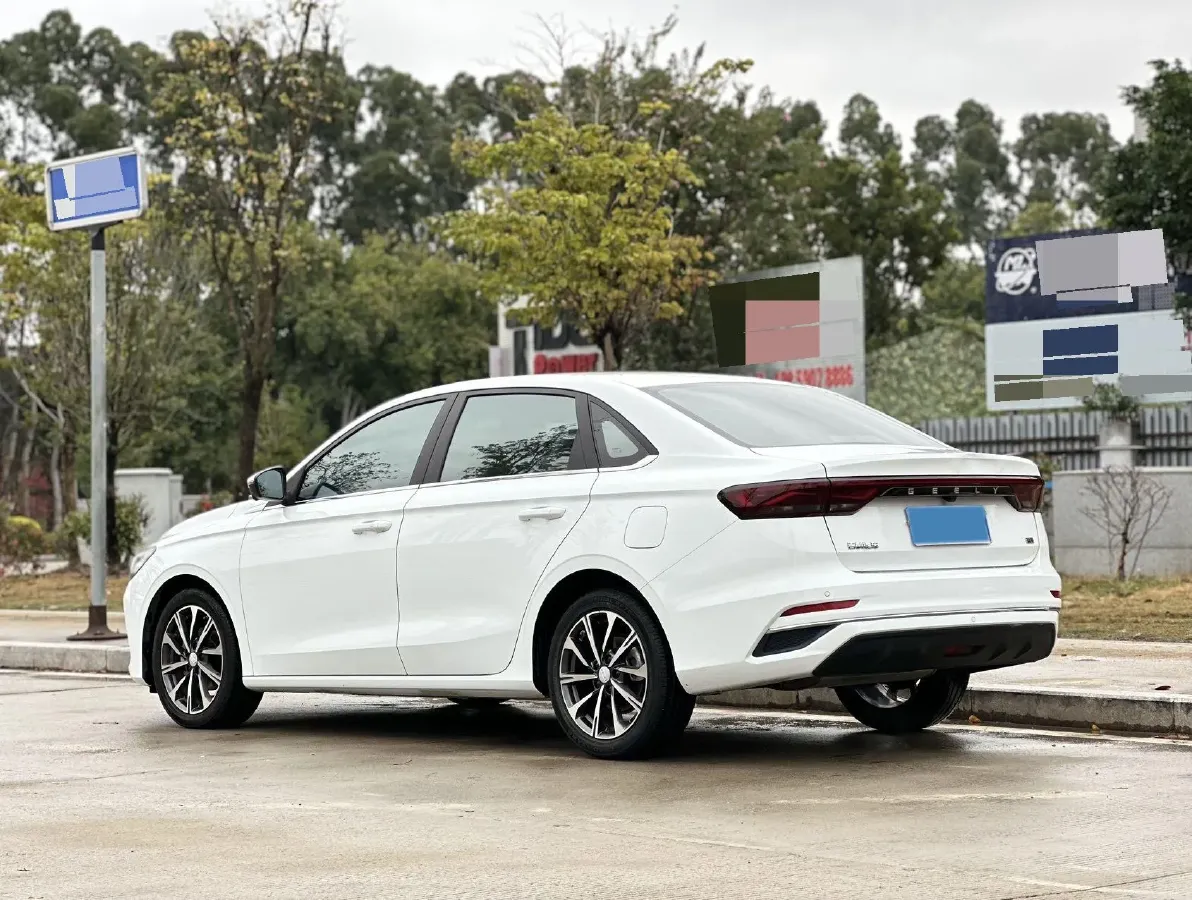 2025 Geely Emgrand 1.5L 127HP L4 CVT,autocango,china used car exporter,china ev exporter,chinese used car exporter,chinese used ev exporter