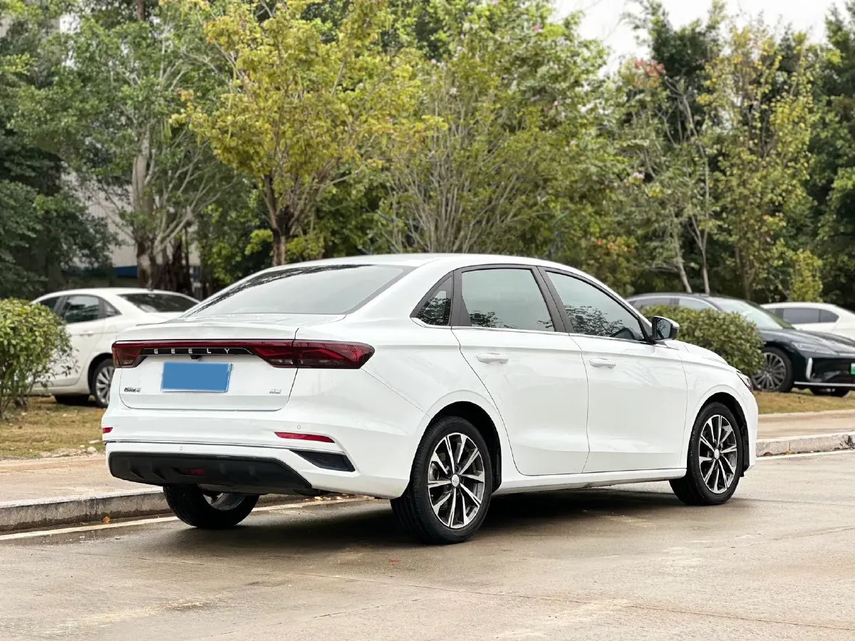 2025 Geely Emgrand 1.5L 127HP L4 CVT,autocango,china used car exporter,china ev exporter,chinese used car exporter,chinese used ev exporter