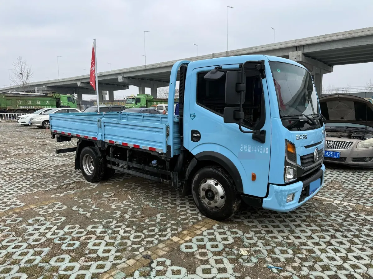 2023 Dongfeng RuiQi 2.4L 158HP L4 5MT,autocango,china used car exporter,china ev exporter,chinese used car exporter,chinese used ev exporter