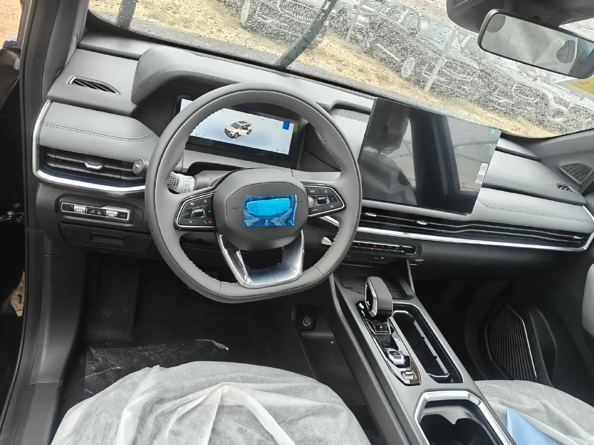 2026 Geely Okavango L 2.0T 218HP L4 7DCT,autocango,china used car exporter,china ev exporter,chinese used car exporter,chinese used ev exporter