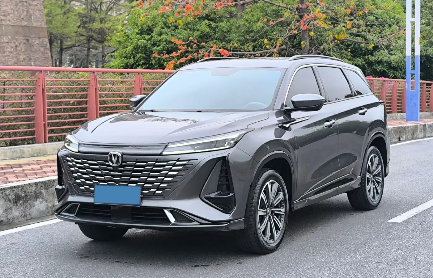 2023 ChangAn CS75 Plus 1.5T 188HP L4 8AT,autocango,china used car exporter,china ev exporter,chinese used car exporter,chinese used ev exporter