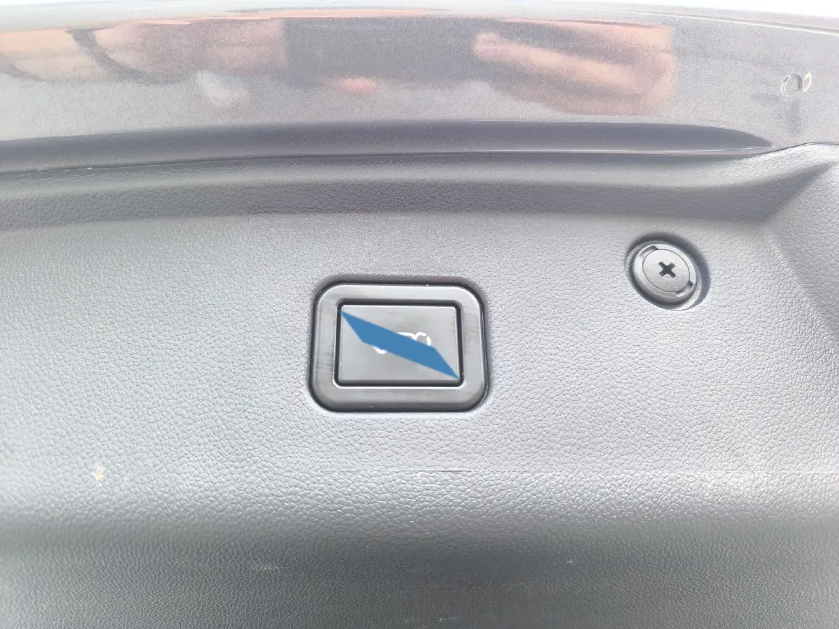 2023 ChangAn CS75 Plus 1.5T 188HP L4 8AT,autocango,china used car exporter,china ev exporter,chinese used car exporter,chinese used ev exporter